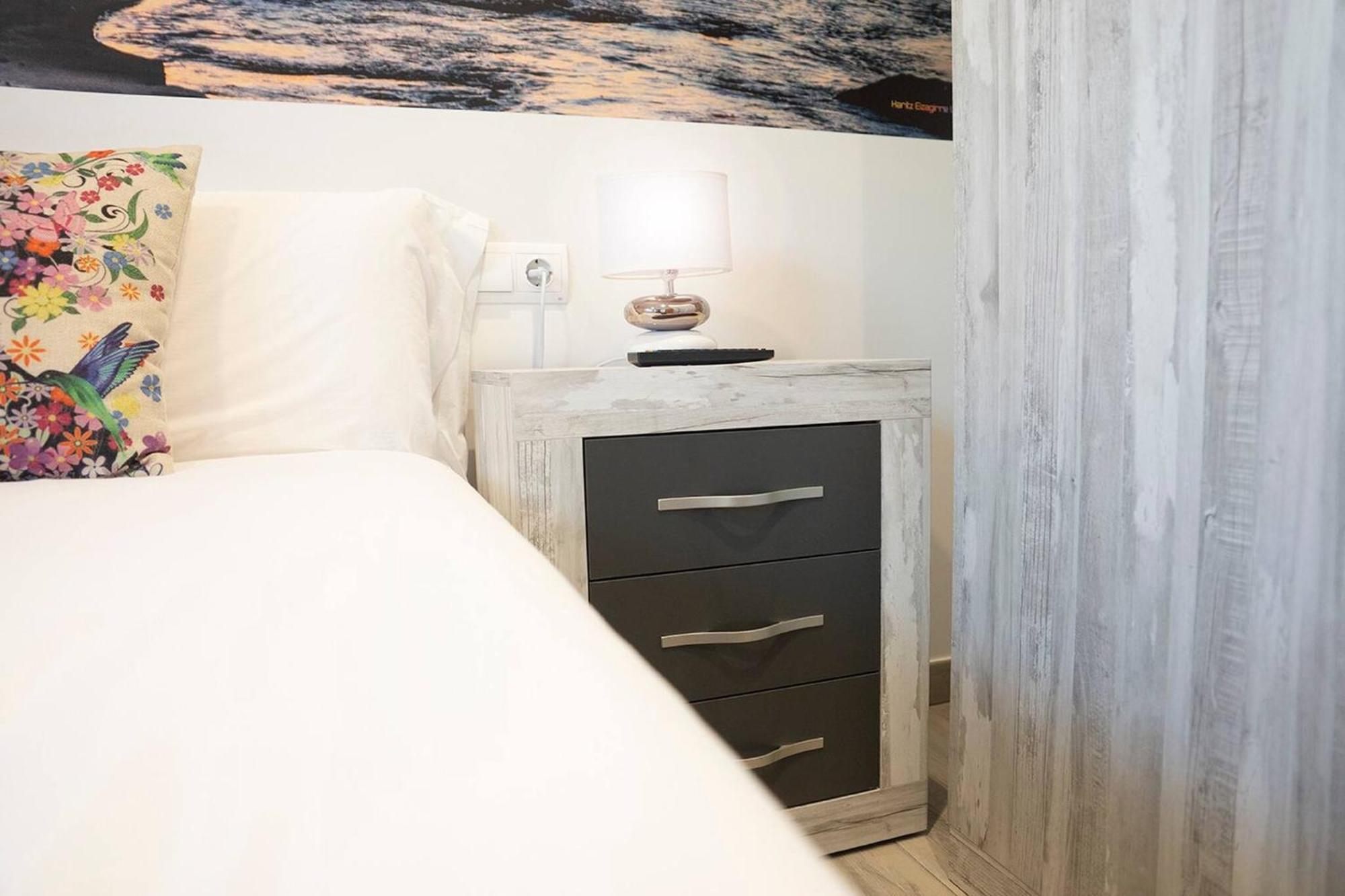 Apartamentos Lurralde 扎鲁亚斯 外观 照片