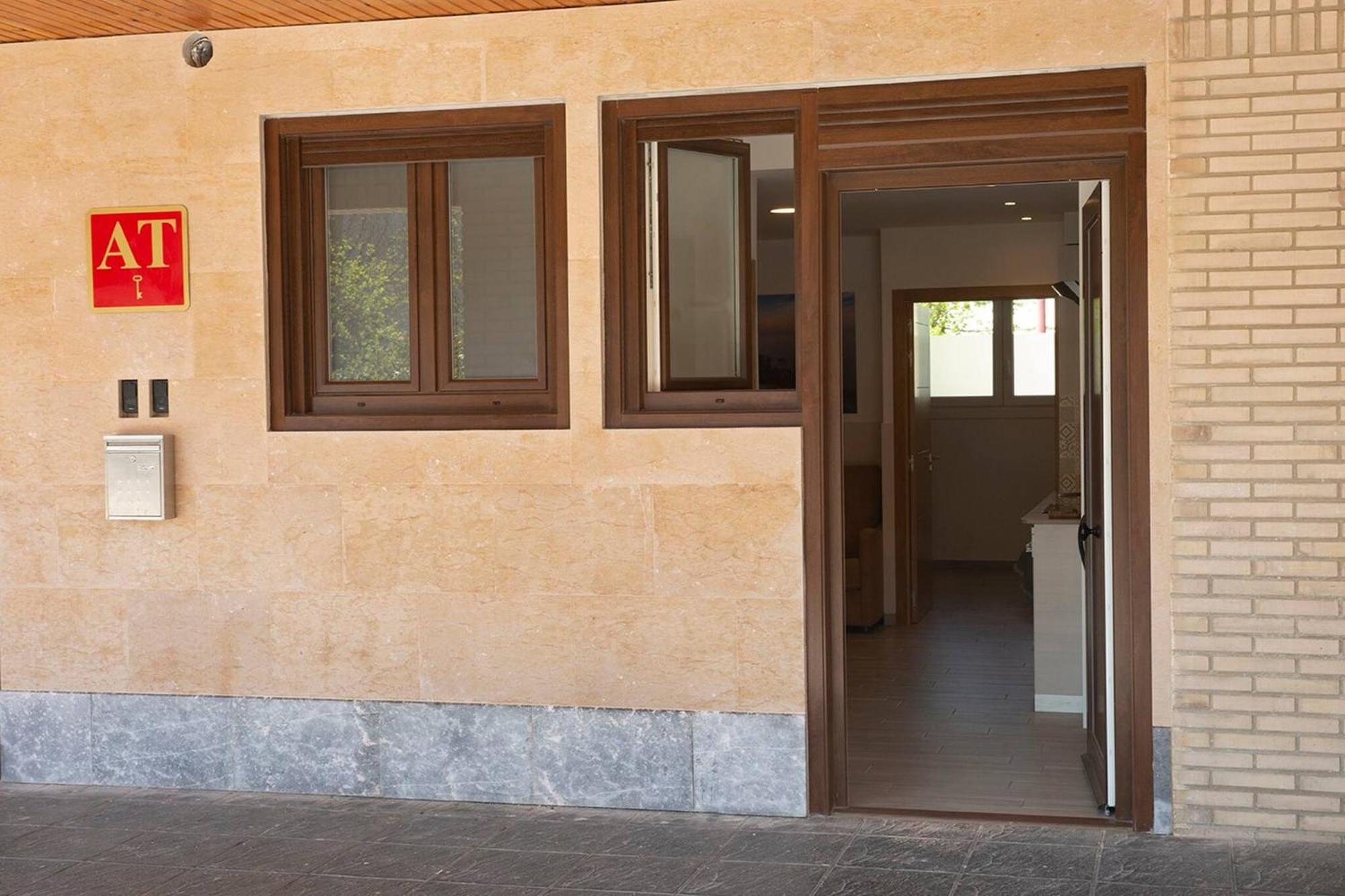Apartamentos Lurralde 扎鲁亚斯 外观 照片